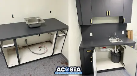 Licensed plumber working on Miami commercial project