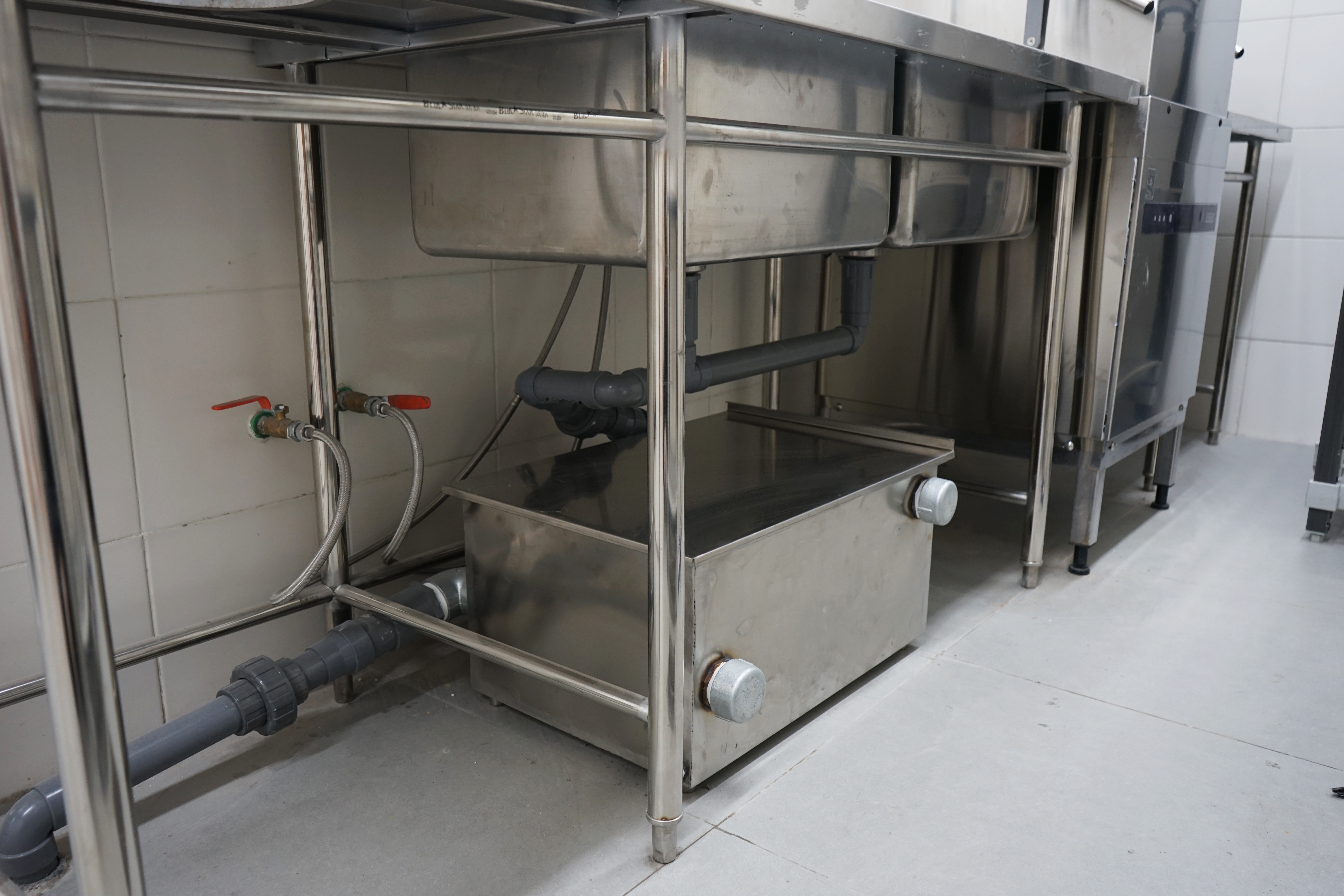 Pool plumbing system installation in South Florida